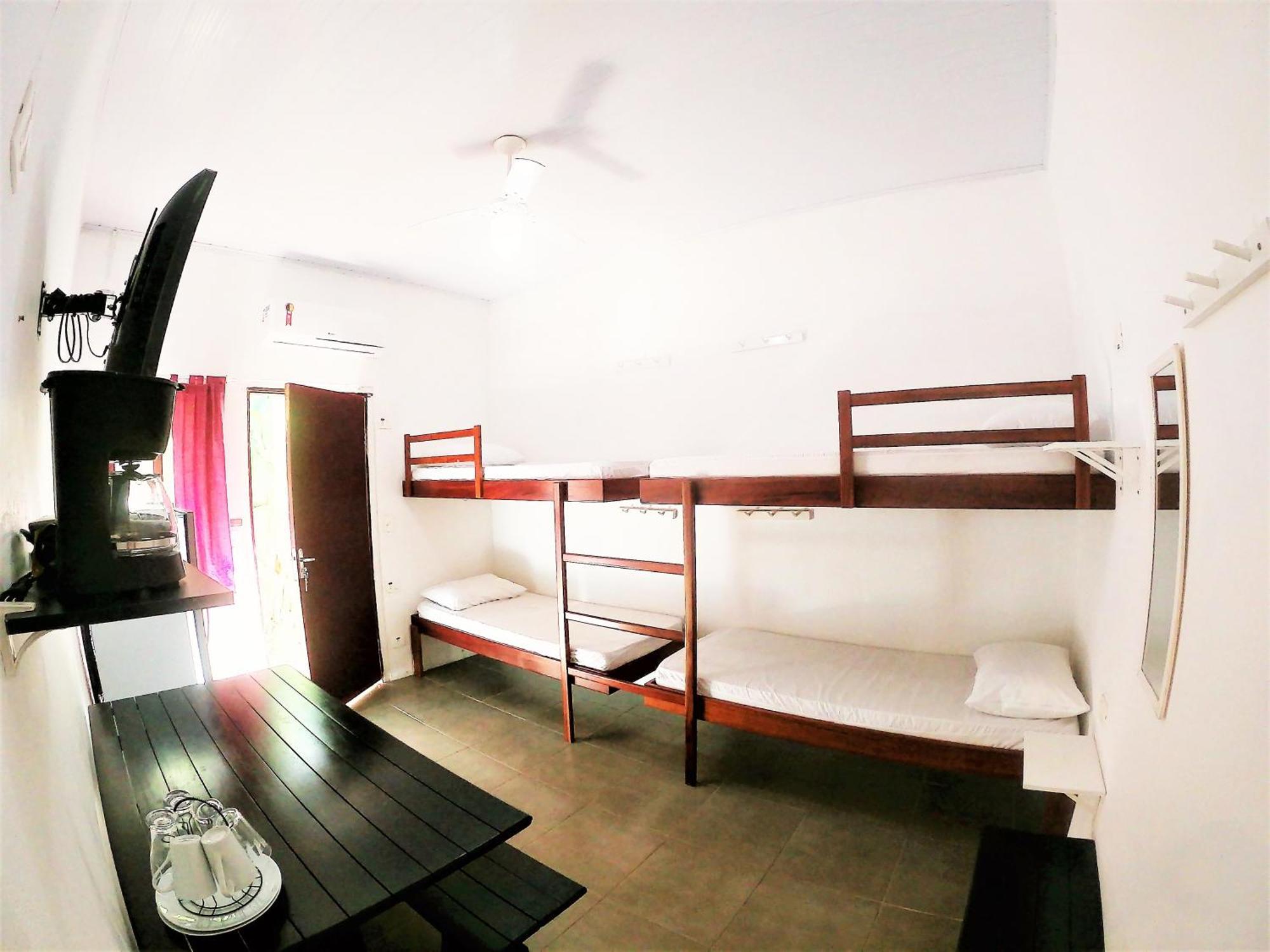 Jatai Guest House Ubatuba Rum bild