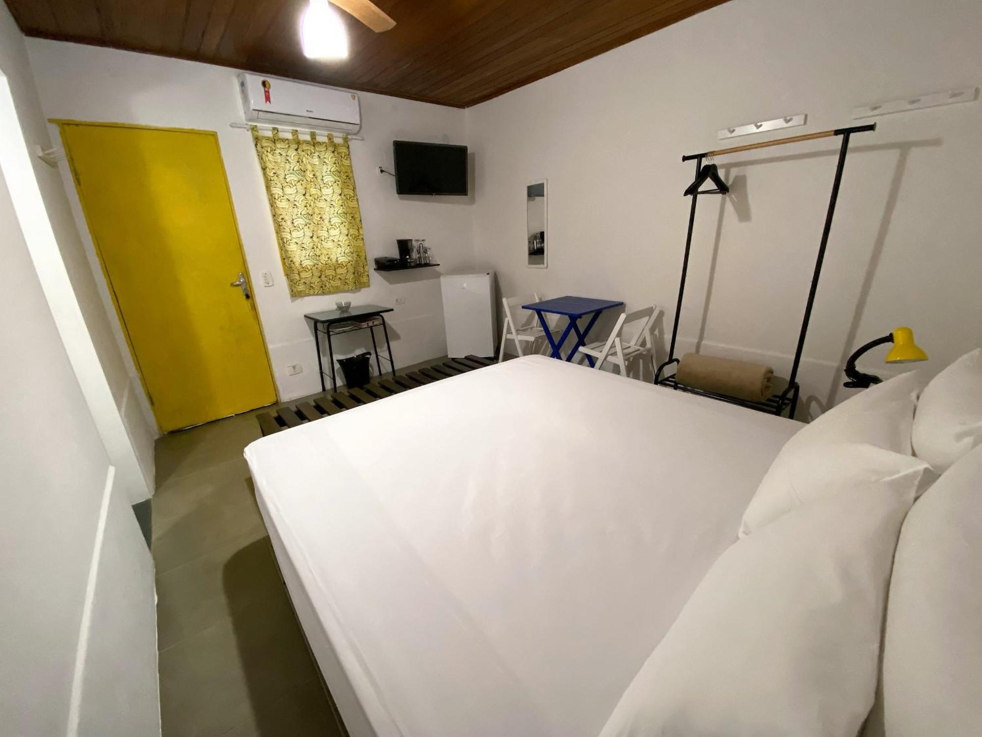 Jatai Guest House Ubatuba Rum bild