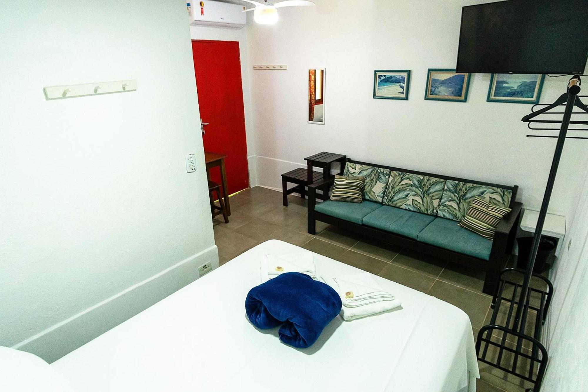 Jatai Guest House Ubatuba Rum bild
